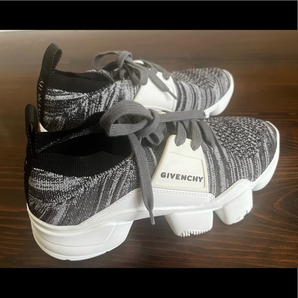 Givenchy sneakers - Picture 2 of 6